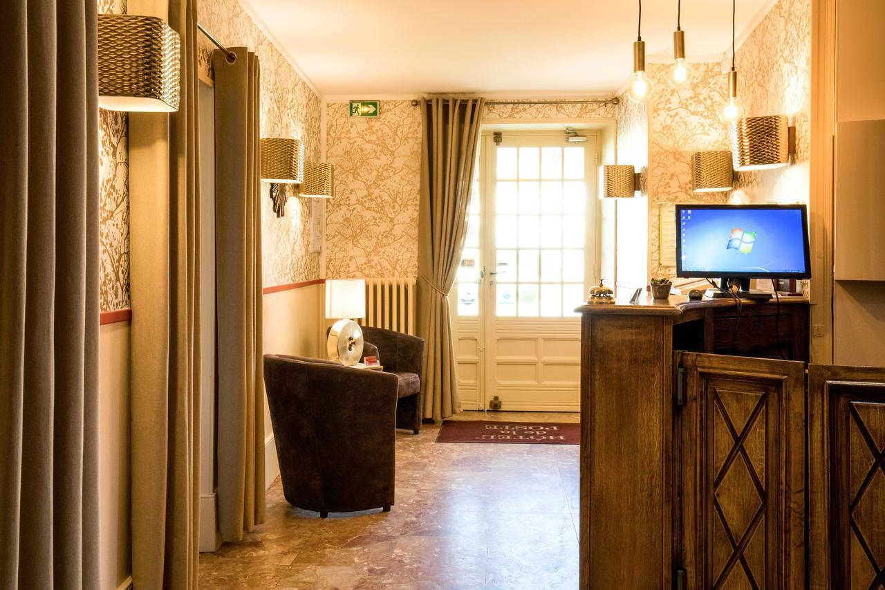 Le Mêle-sur-Sarthe Logis Hotel Restaurant De La Poste מראה חיצוני תמונה